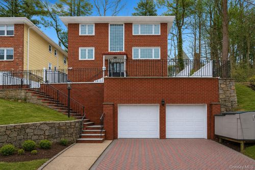 186 Midland Ave, Eastchester, NY, 10707-4308 | Card Image