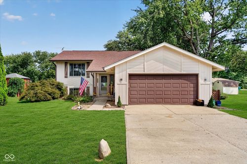 11541 N Bethesda Rd, Mooresville, IN, 46158-7098 | Card Image