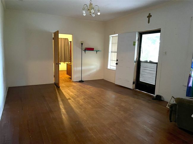 A - 5619 Fm 535, House other with 5 bedrooms, 1 bathrooms and 8 parking in Cedar Creek TX | Image 8