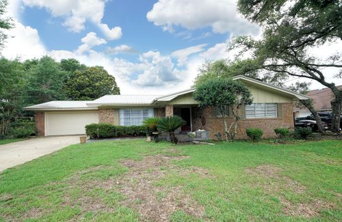 319 Briarwood Cir Nw, Fort Walton Beach, FL, 32548-3903 | Card Image
