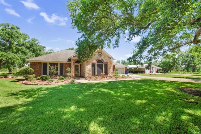 400 - 120 Brazos River Rd, House other with 3 bedrooms, 2 bathrooms and 2 parking in Freeport TX | Image 40