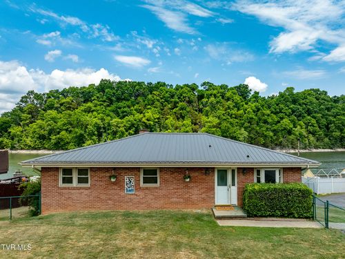 248 Lakeview Dr, Bluff City, TN, 37618-2602 | Card Image