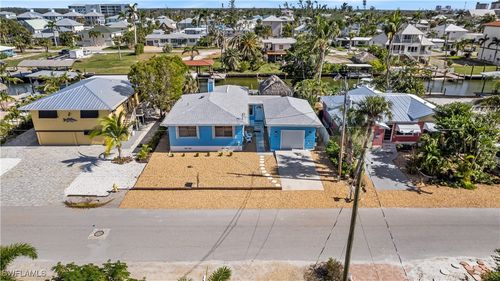 250 Ohio Ave, Fort Myers Beach, FL, 33931-2829 | Card Image