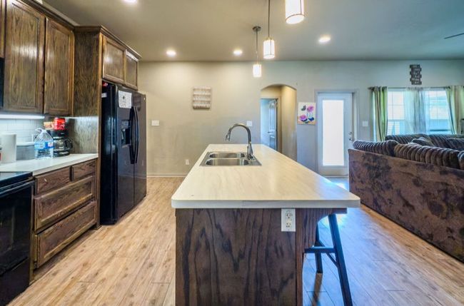 310 N Bermuda St, House other with 3 bedrooms, 2 bathrooms and null parking in Lacy Lakeview TX | Image 19