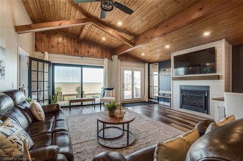 71 Lakeshore Rd, Selkirk, ON, N0A1P0 | Card Image