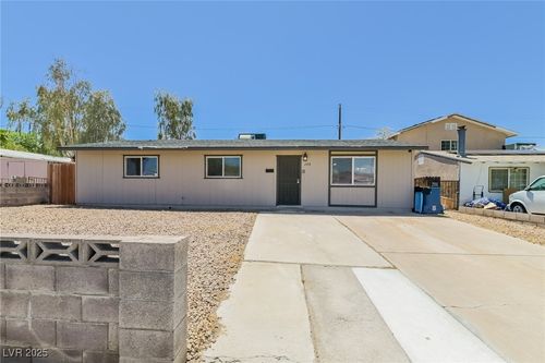 208 Valley Forge Ave, Henderson, NV, 89015-5232 | Card Image