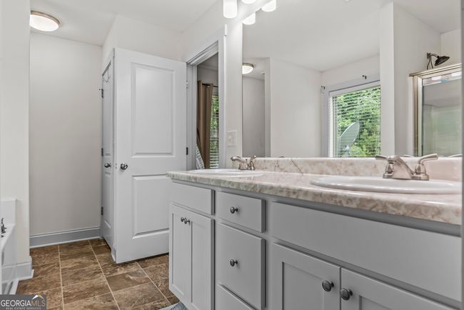 1081 Oak Hill Ln, House other with 3 bedrooms, 2 bathrooms and 2 parking in Madison GA | Image 37