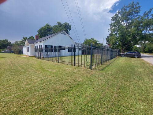 2769 Beaumont Ave, Liberty, TX, 77575-5101 | Card Image