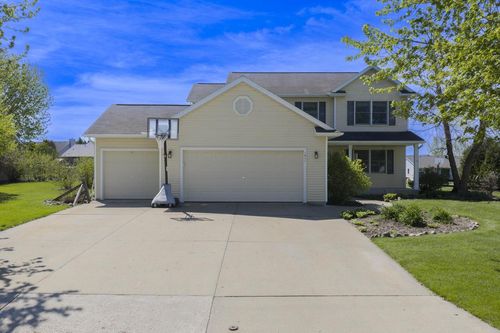 1411 Wedgewood Drive, Watertown, WI, 53098 | Card Image