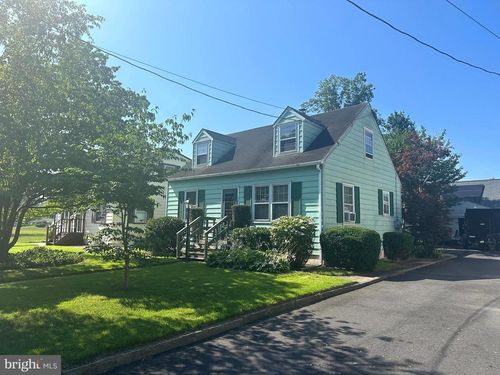 1205 Newport Rd, BRISTOL, PA, 19007-6527 | Card Image