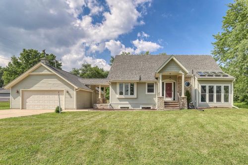 3626 W Missouri Avenue, Franklin, WI, 53132 | Card Image