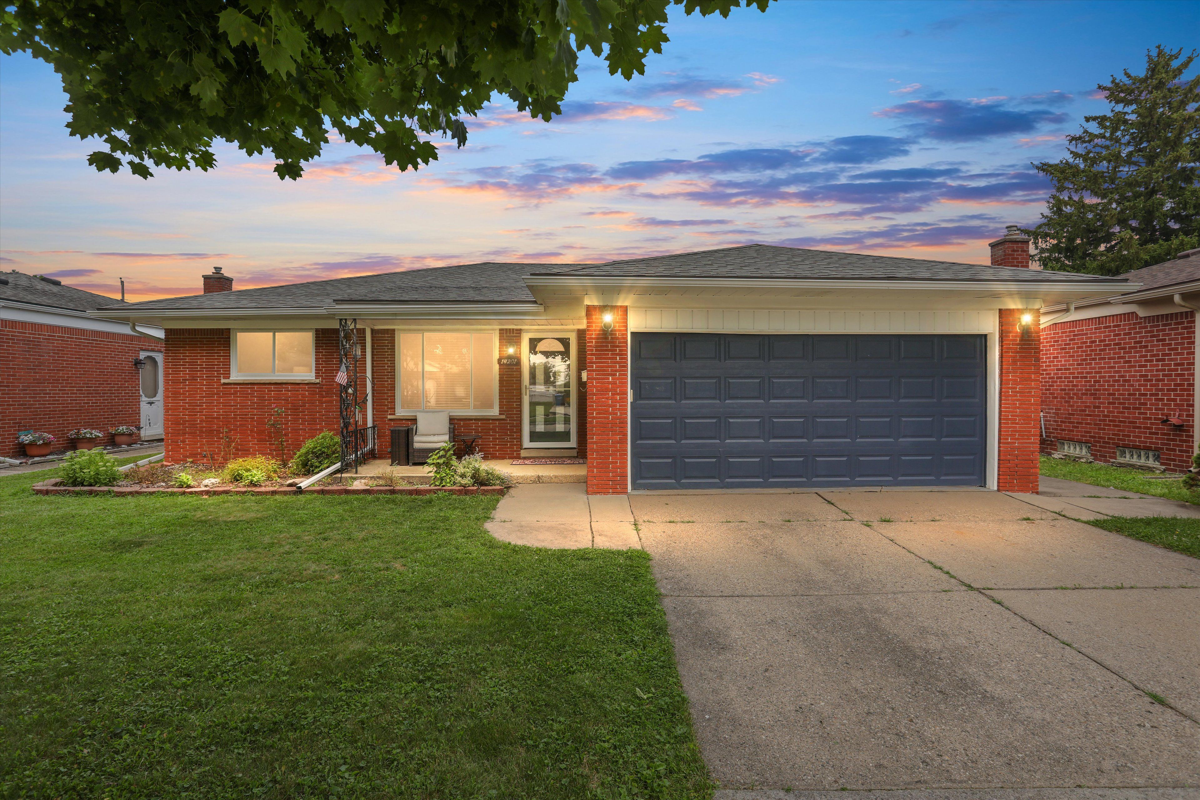 Colpaert Dr, Warren, MI 48088