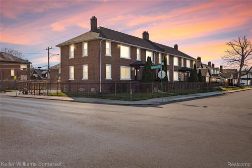 13634 Ohio St, Detroit, MI, 48238-2494 | Card Image