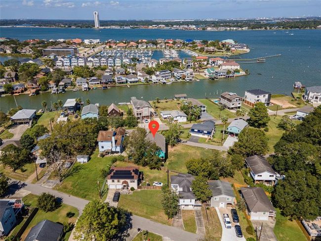 2113 Knollwood St, House other with 4 bedrooms, 2 bathrooms and null parking in Kemah TX | Image 36