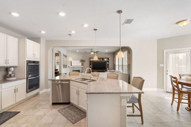 1724 Bovina Dr, House other with 4 bedrooms, 3 bathrooms and 6 parking in Leander TX | Image 12