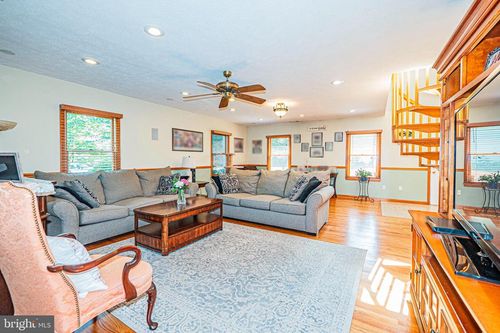 4311 Zircon Rd, MIDDLETOWN, MD, 21769-7512 | Card Image