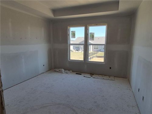 4943 146th St, Basehor, KS, 66007-4900 | Card Image