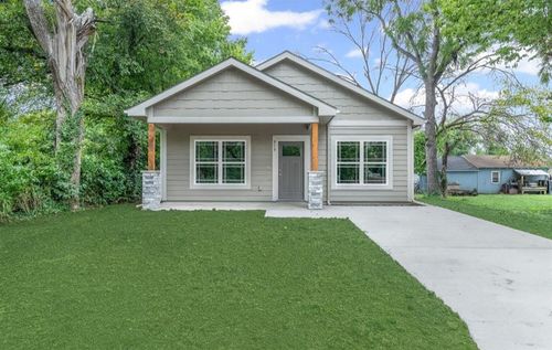919 E Hamblin St, Ottawa, KS, 66067-3119 | Card Image