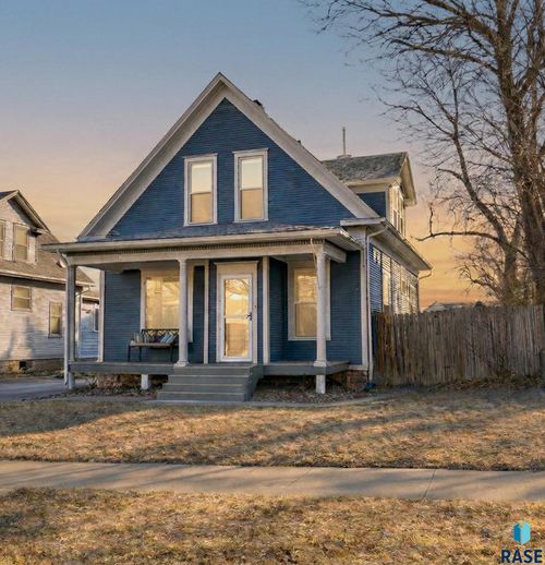 610 S 1st Avenue Cir, Sioux Falls, SD, 57105 | Card Image