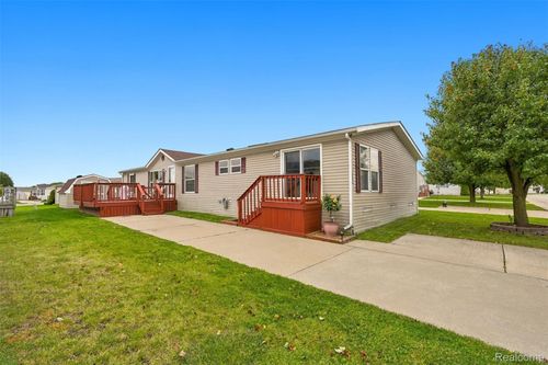 1808 Santa Fe Trail, Hartland Township, MI, 48353 | Card Image