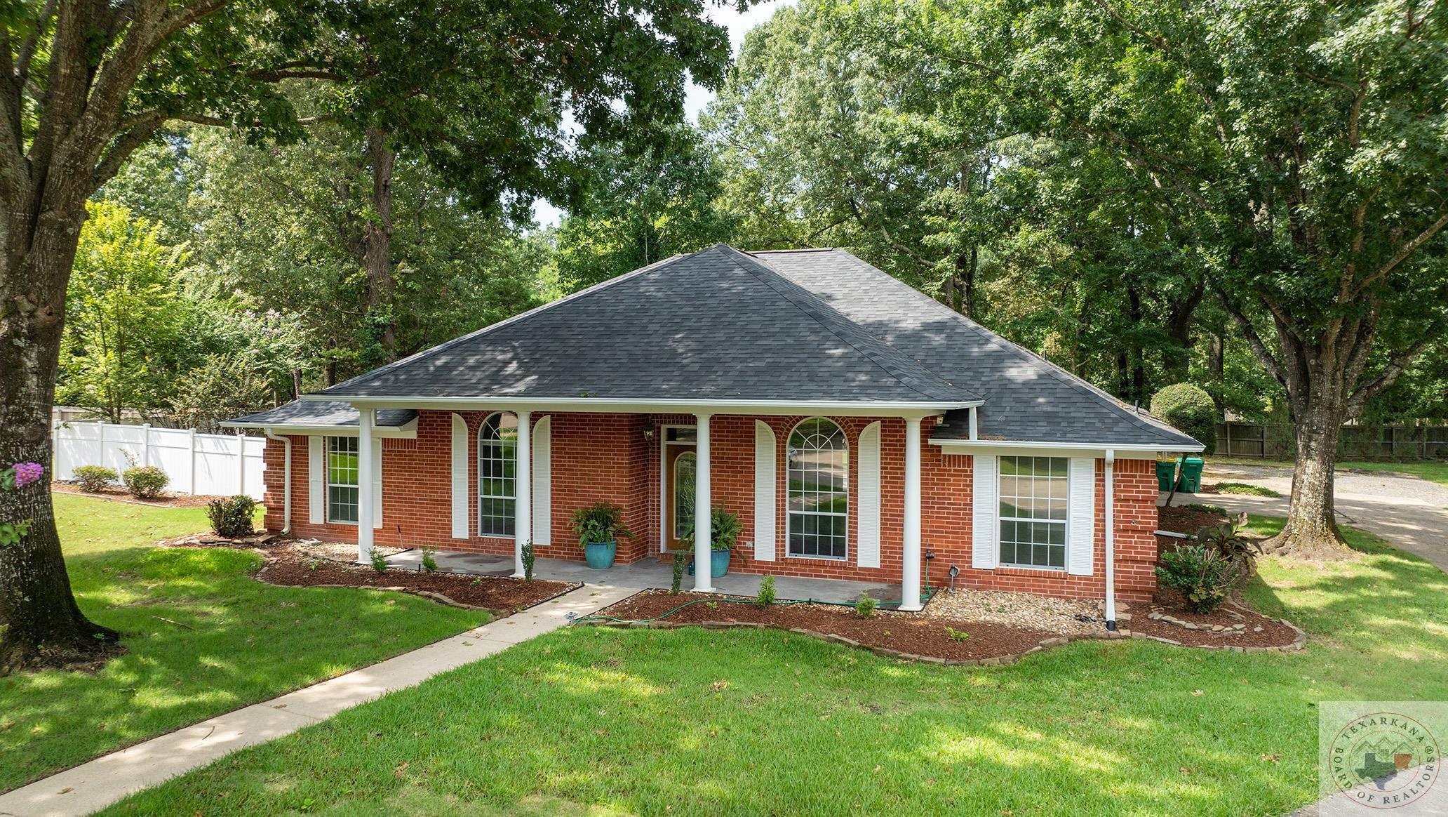 Shilling Cir, Texarkana, TX 75503