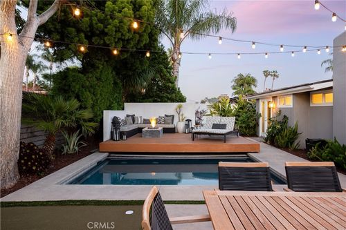 292 Bowling Green Dr, Costa Mesa, CA, 92626 | Card Image
