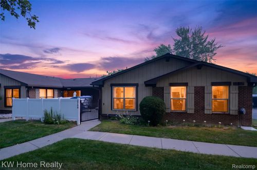 2708 Roundtree Drive, Troy, MI, 48083 | Card Image