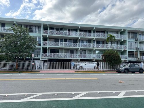 33-1400 Pennsylvania Ave, Miami Beach, FL, 33139-4019 | Card Image