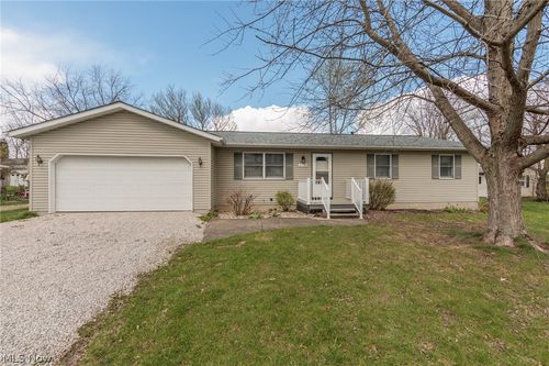178 E Prospect St, Smithville, OH, 44677-9301 | Card Image