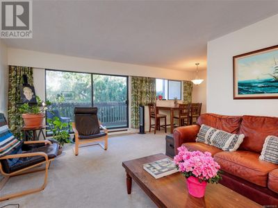 201 - 830 Esquimalt Rd, Condo with 2 bedrooms, 1 bathrooms and 2 parking in Esquimalt BC | Image 3