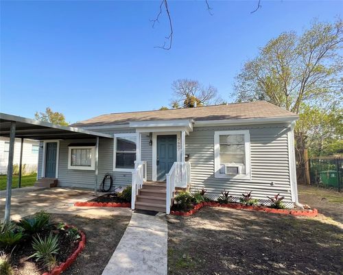 7607 Hemlock St, Houston, TX, 77012-3132 | Card Image
