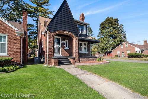 8155 Appoline St, Detroit, MI, 48228-4001 | Card Image