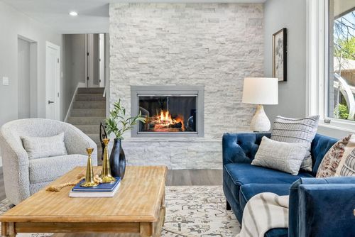 250 W Suburban Court, Fox Point, WI, 53217 | Card Image