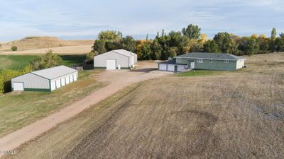 571 58th Avenue Sw, House other with 5 bedrooms, 1 bathrooms and null parking in Beulah ND | Image 1