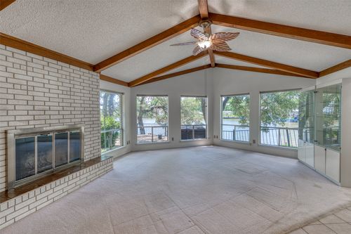 104 Bluebird Ln, Highland Haven, TX, 78654-9783 | Card Image
