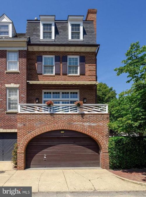 317 S Union St, ALEXANDRIA, VA, 22314-3800 | Card Image