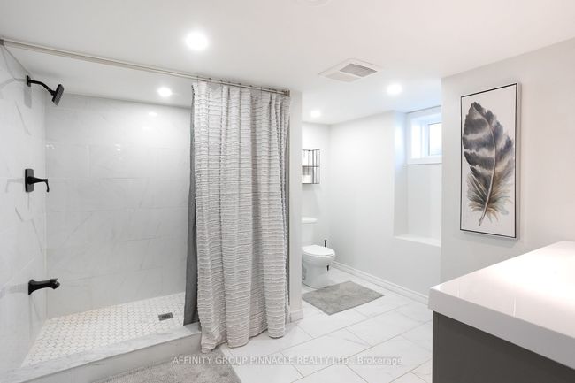 44 St David St, House other with 5 bedrooms, 2 bathrooms and 4 parking in Lindsay ON | Image 34
