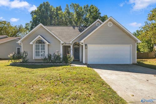 107 Cotton Bend Drive Sw, Huntsville, AL, 35824 | Card Image