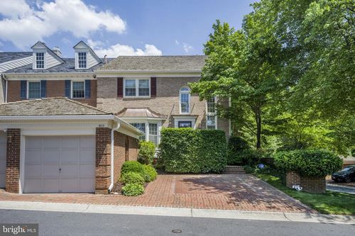 8013 Rising Ridge Rd, BETHESDA, MD, 20817-6961 | Card Image