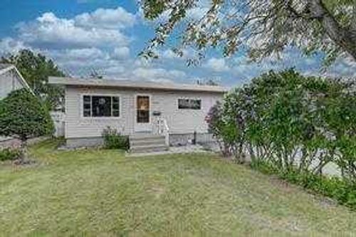 {{alt}} | Card Image