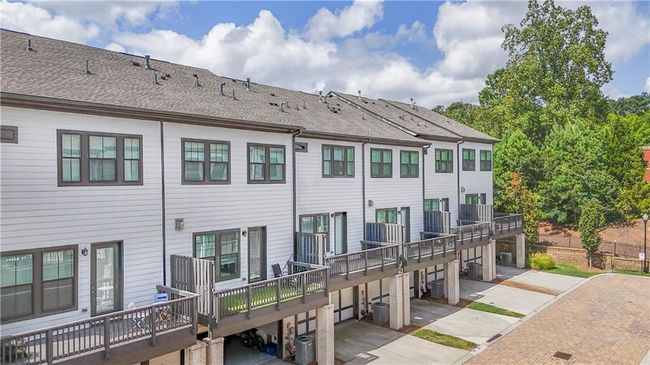 945 Catamaran Ct, Townhouse with 3 bedrooms, 4 bathrooms and null parking in Alpharetta GA | Image 5