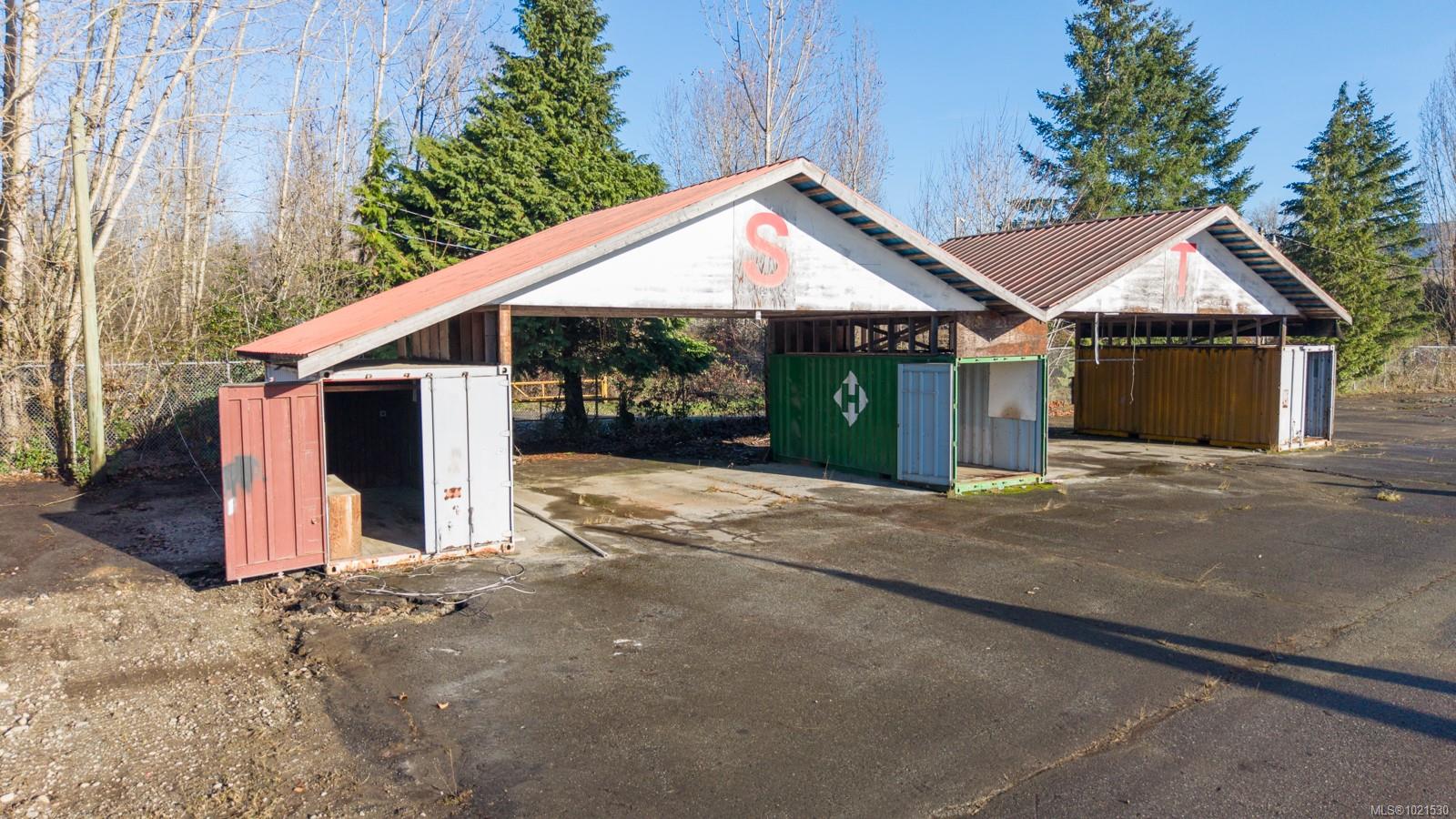 Commercial Sale in Duncan 4