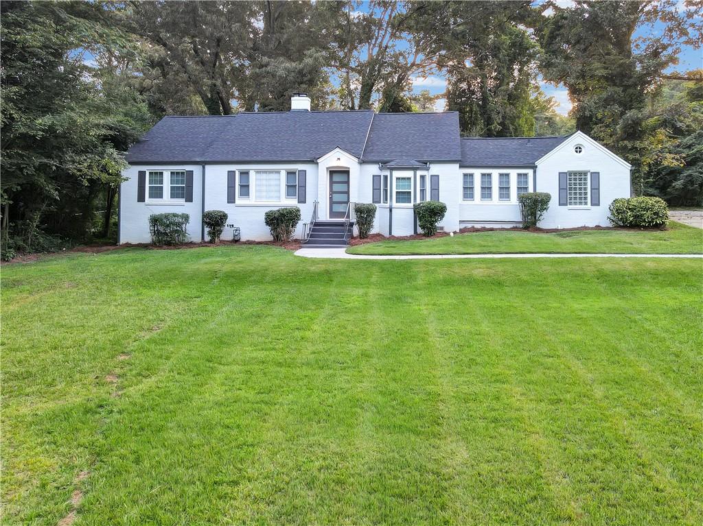 Pinehurst Dr, Atlanta, GA 30311