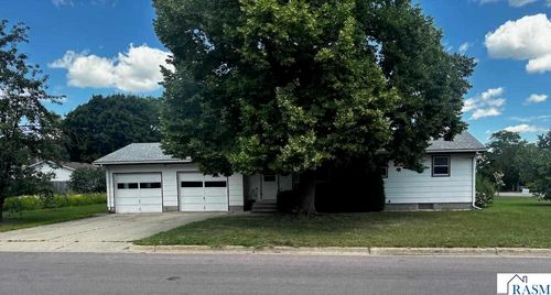 505 W Saint Julien Street, St. Peter, MN, 56082 | Card Image