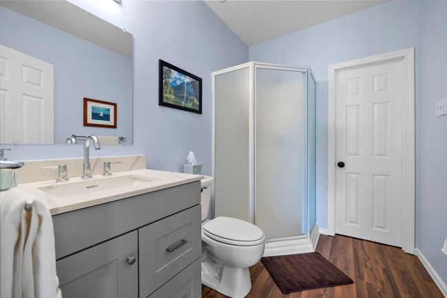 2024 low lev 3rd bath w/Quartz & engineered flr | Image 52
