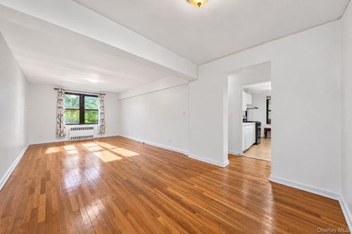 1d-15040 71st Avenue, New York, NY, 11367 | Card Image