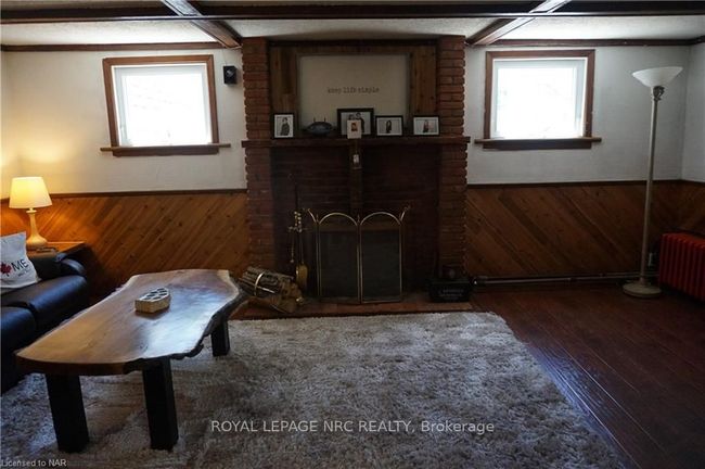 3878 Chippawa Pky, House other with 3 bedrooms, 1 bathrooms and 10 parking in Niagara Falls ON | Image 7