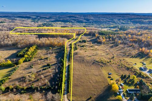 11739 Fewins Rd, Honor, MI, 49640-9737 | Card Image