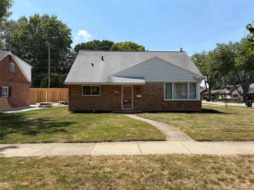 747 Jamaica, Troy, MI, 48083 | Card Image