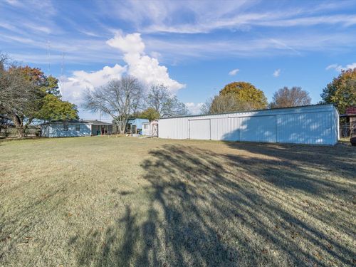 417 Houston St, Cedar Hill, TX, 75104-2643 | Card Image